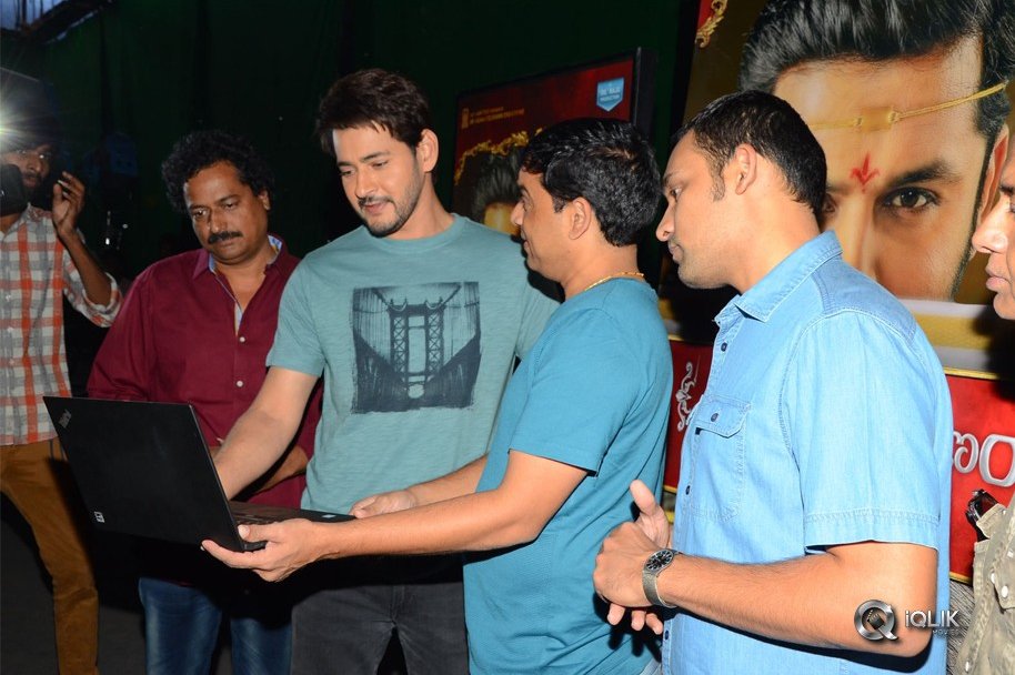Srinivasa-Kalyanam-Trailer-Launched-By-Mahesh-Babu